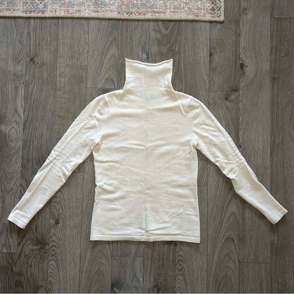 Baia The Hudson’s Bay Company 100% Cashmere Turtleneck Size S Sand Beige Cream